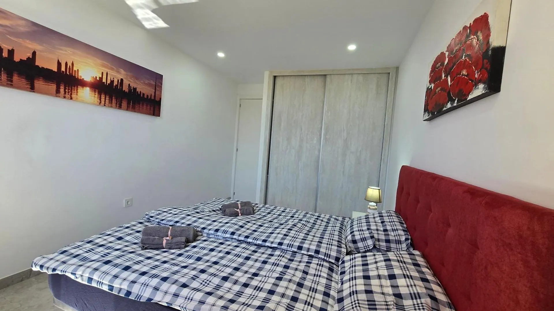 לוס כריסטיאנוס Apartment Eden Mit Beheiztem Pool, Luxurioese Ausstattung Mit Marmorboden, Marmorbadezimmer לוס כריסטיאנוס